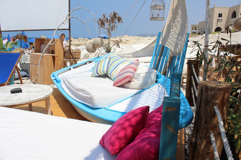 Tonic Beach Bar on Sunday